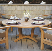 Chat Table 55"
